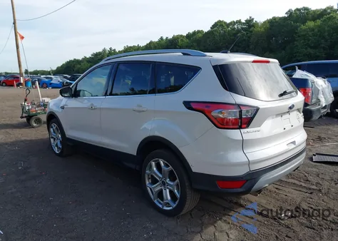 2017 Ford Escape Titanium z USA, uszkodzony, nr VIN 1FMCU9JD3HUD80510